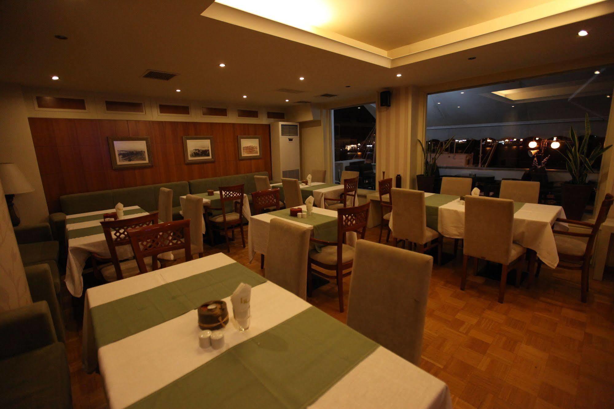Lesvion Hotel Mytilene Restoran foto